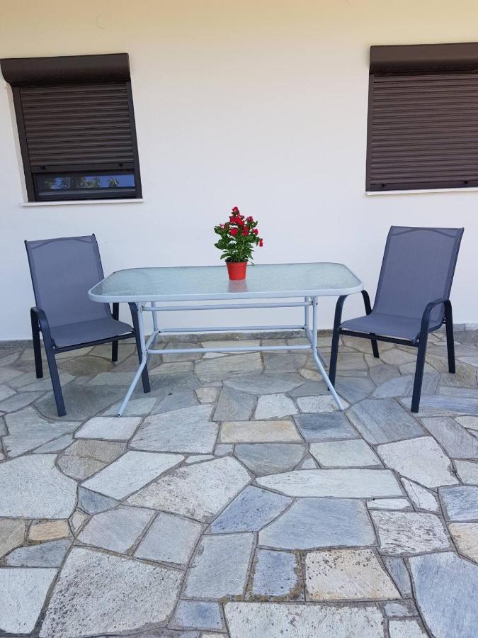 Lemon Flowers Apartments Неа-Скіоні Екстер'єр фото